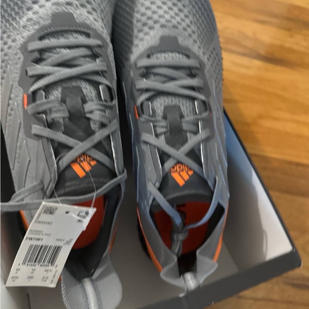 Adidas Men's Gray Athletic Shoes